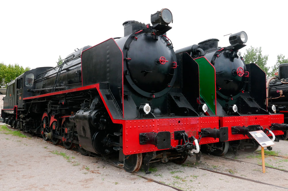 Locomotoras de vapor 141F- 2101 i 141F-2348. Mikado